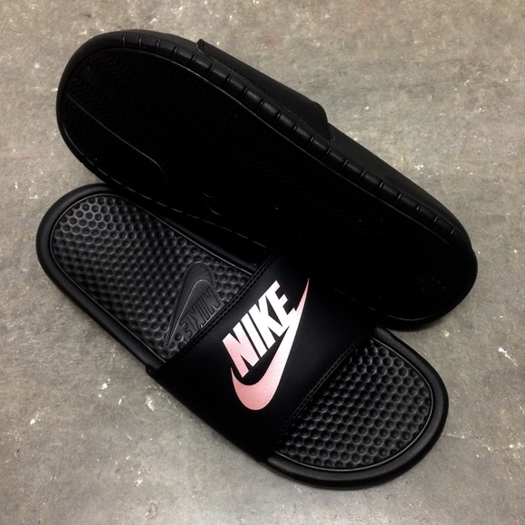 WMNS NIKE BENASSI SLIDES JUST DO IT JDI BLACK ROSE - Picture 2 of 4